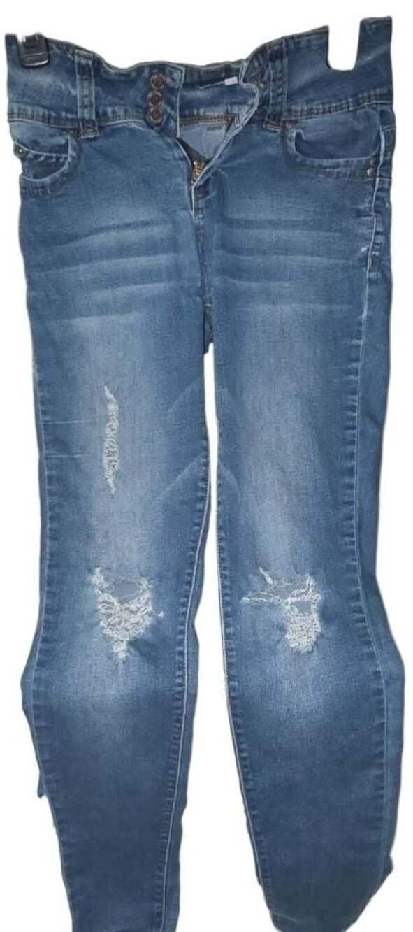 YMI Wanna Betta Butt High Rise Distressed Skinny Jeans Size 3